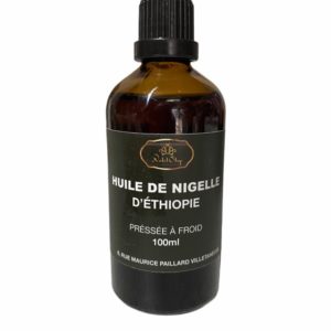 Huile de nigelle d’Éthiopie - elle est issue de la graine de nigelle qui contient 100 composants apportant chacun des bienfaits différents.