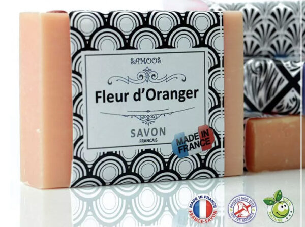 Savon à la Fleur d'Oranger Artisanal outre les nombreux bienfaits de la fleur d'oranger vous serez surtout séduit par son agréable odeur, douce mais très prononcé.