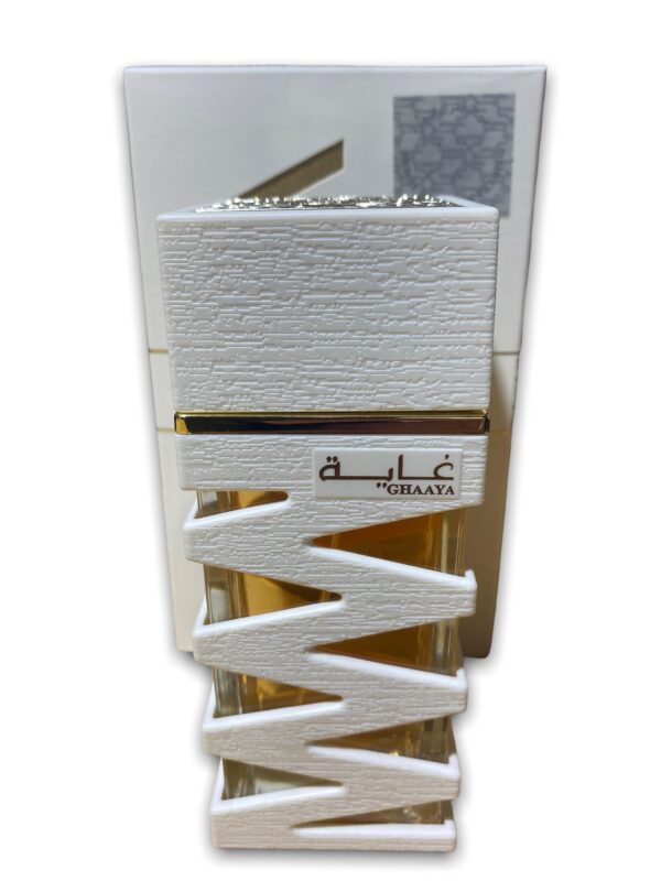 Eau de Parfum Ghaaya Blanc (Femme) de la maison de parfumerie Ard Al Zaafaran trading fabriqué au émirat arabe uni.