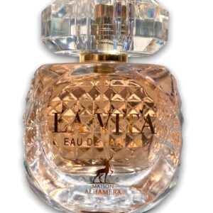Eau de Parfum La Vita fabriqué à Dubaî est un parfum frais, léger et transparent, saturé de nuances gourmandes, sucrées et modernes