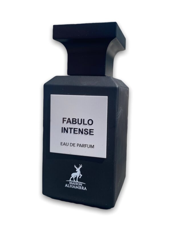 Eau de Parfum Fabulo intense comporte des épices et des notes gourmandes chaudes et sucrées.Famille olfactive : Ambrée.Contenance: 100ml.