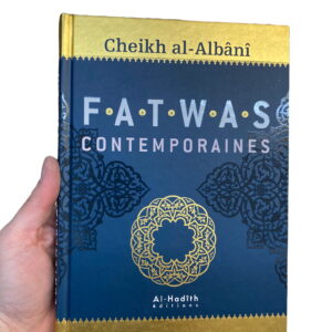 Fatwas Contemporaines Al-Albani Voici entre vos mains quelques-une de ces nombreuses fatawas sur des thèmes variées: dogme, prière, mariage, minhâj,etc...
