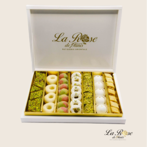Bouquet oriental Un voyage authentique plein de saveur pour tous les gourmands de la pâtisserie orientale.7 x Baklewa5 x Mlabes12 x Mille et nuit x7 ...