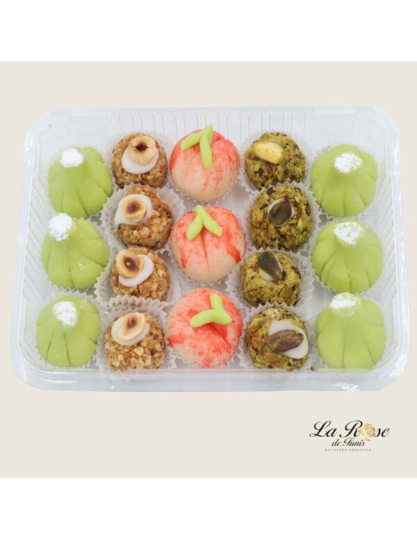 Les Fruits de l’Orient Un magnifique assortiment de douceurs fines, une variété de saveurs pour le plus grand plaisir de tous les gourmands.