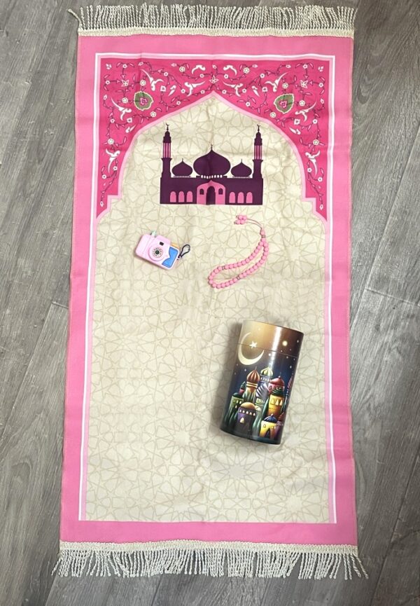 Boite Cadeau Fille Coffret tirelire avec tapis et et chapelet (tasbih) pour fille musulmane rose pour filles adapté aux 3-12 ans.